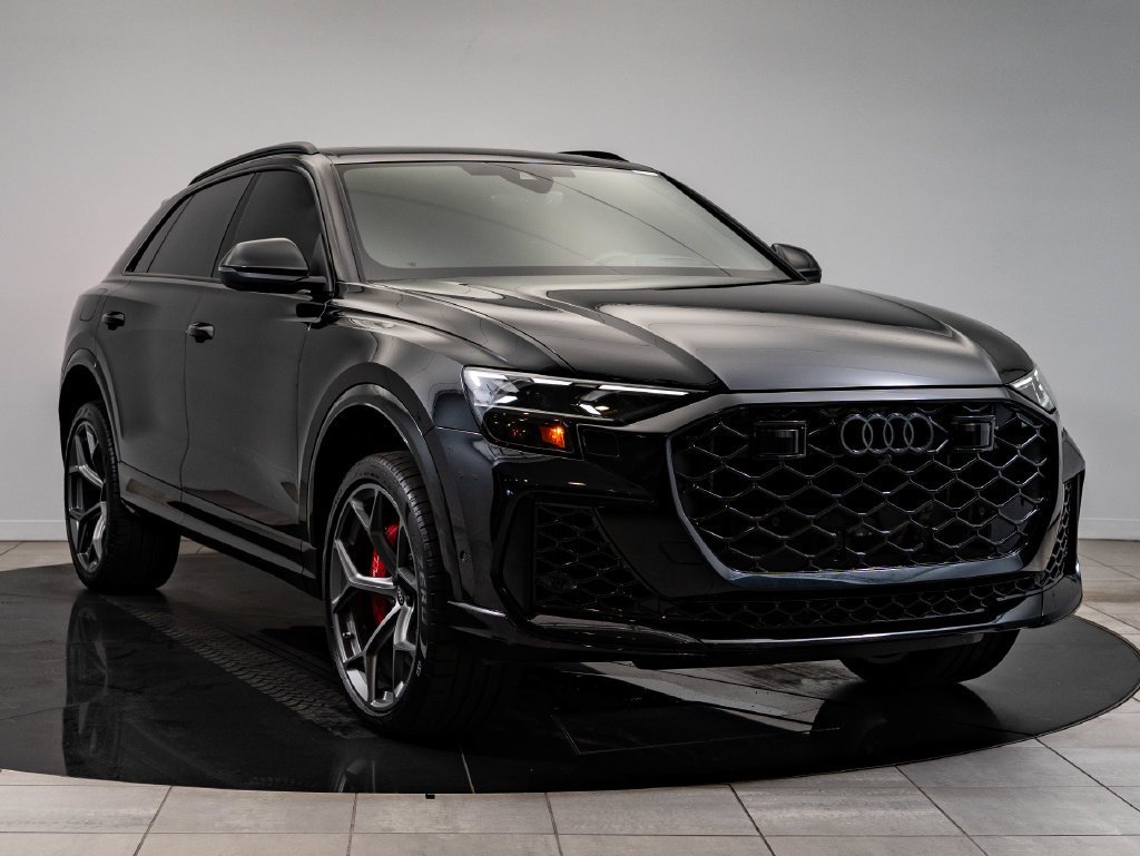 Used 2025 Mythos Black Metallic Audi 4.0T image 12