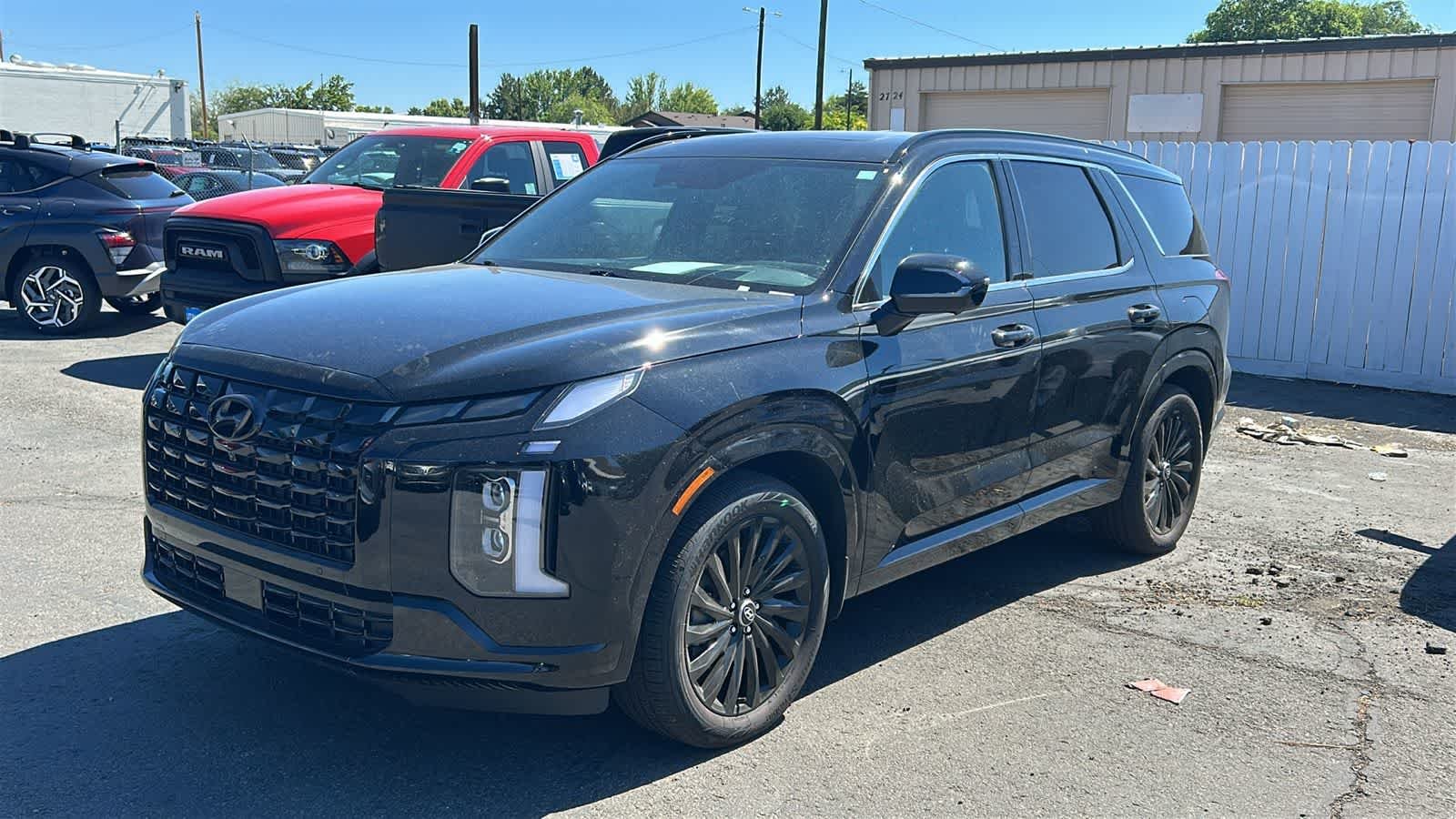 2025 Hyundai Palisade Calligraphy Night Edition AWD's photo