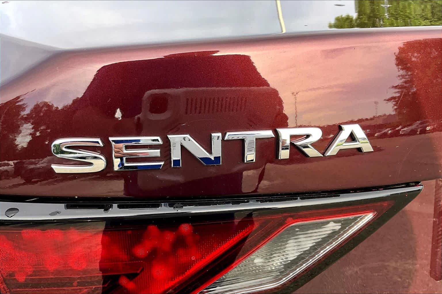 Used 2023 Rosewood Metallic Nissan SV image 31