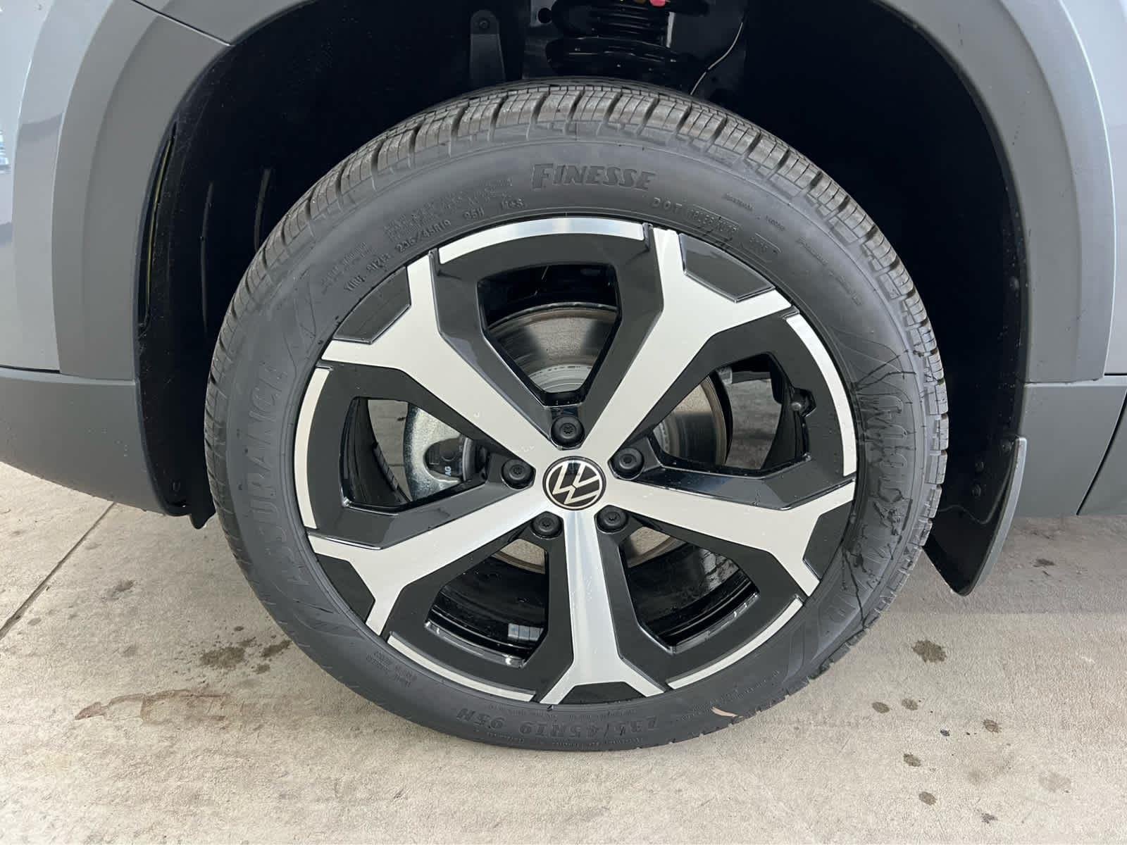 New 2026 Platinum Gray Metallic Volkswagen SEL image 7