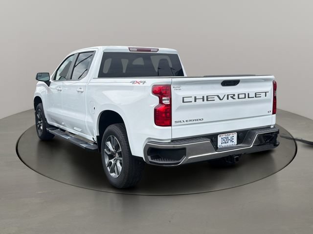New 2026 Summit White Chevrolet LT image 5