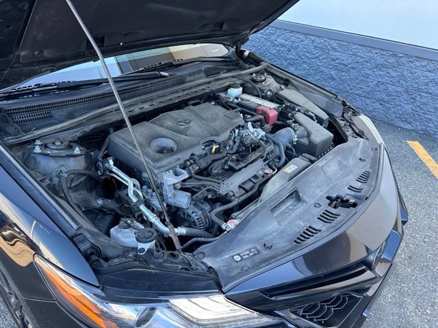 Used 2022 Midnight Black Metallic Toyota XSE image 18