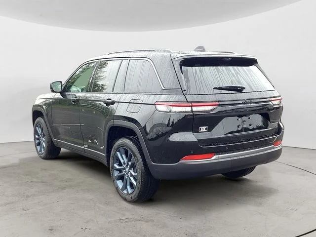New 2026 Diamond Black Jeep 85TH ANNIVERSARY EDITION 4X4 image 3