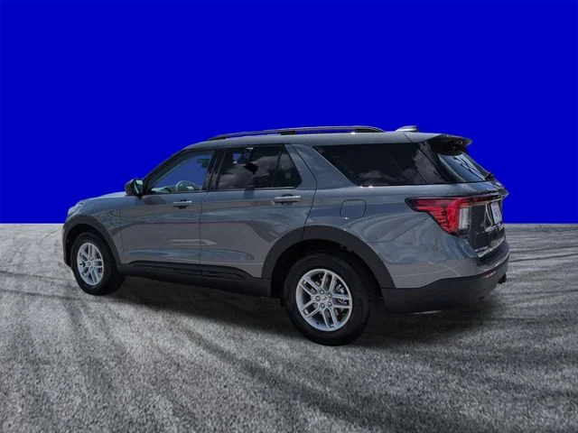 New 2026 Carbonized Gray Metallic Ford Active image 6