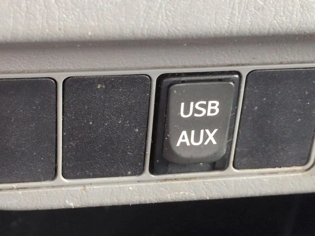 Used 2013 2013 TOYOTA TACOMA PRERUNNER Toyota PreRunner image 19