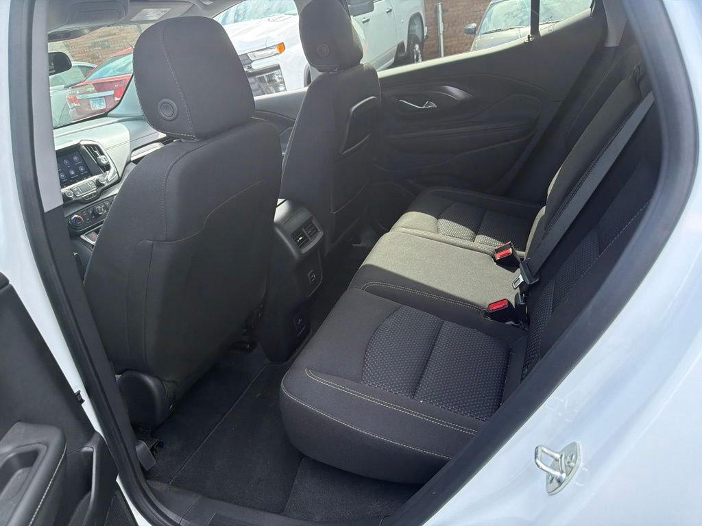Used 2024 White GMC SLE image 7