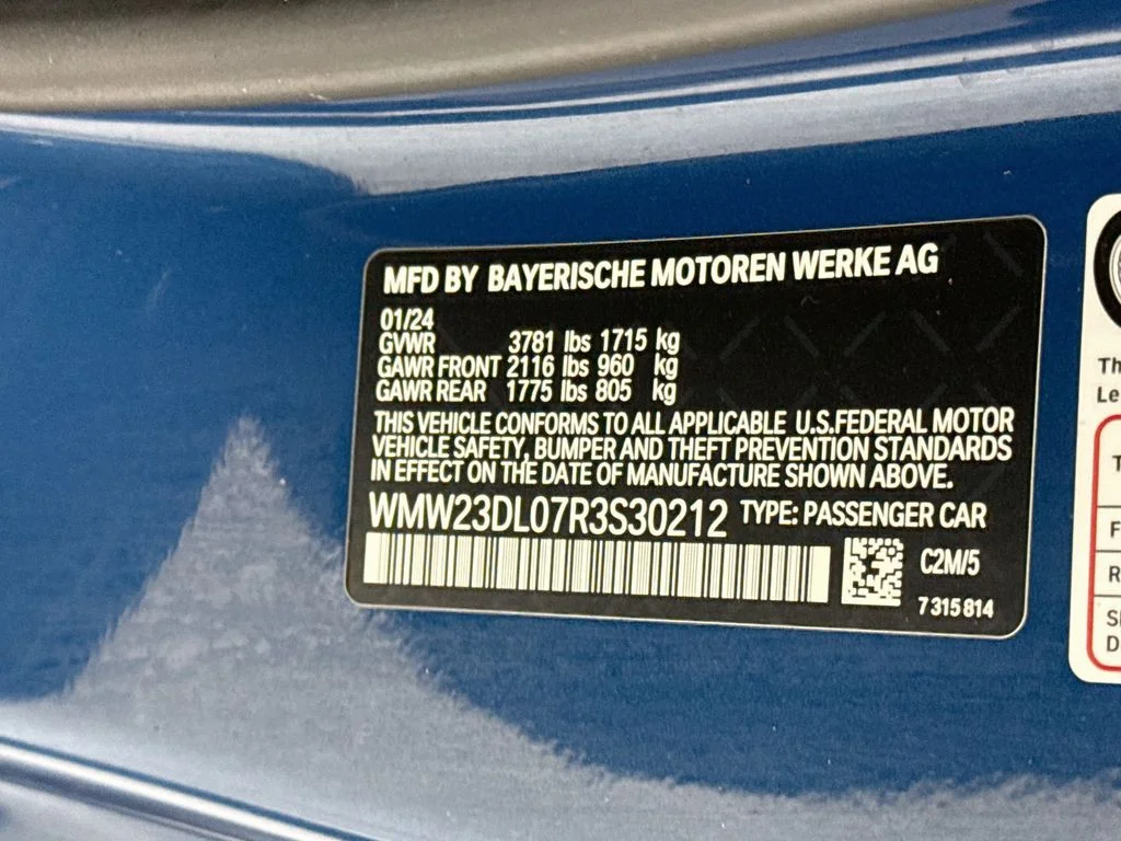 Certified Used 2024 Island Blue metallic MINI  image 32