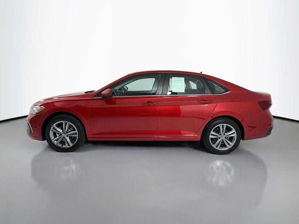 Used 2023 Kings Red Metallic Volkswagen SE Automatic image 4