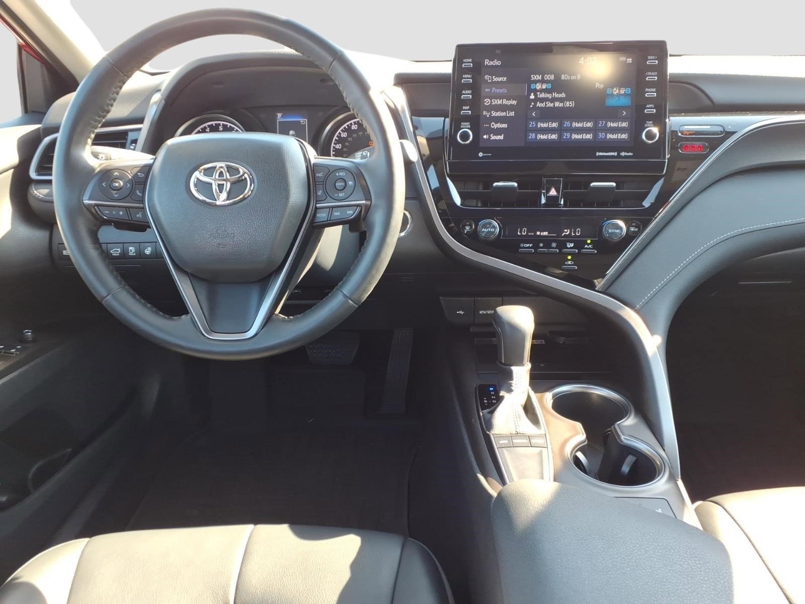 2023 Toyota Camry SE - Photo 8