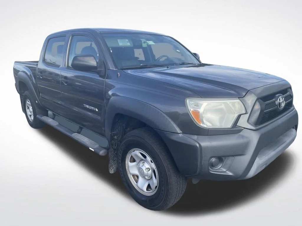 Used 2015 Gray Toyota PreRunner image 2