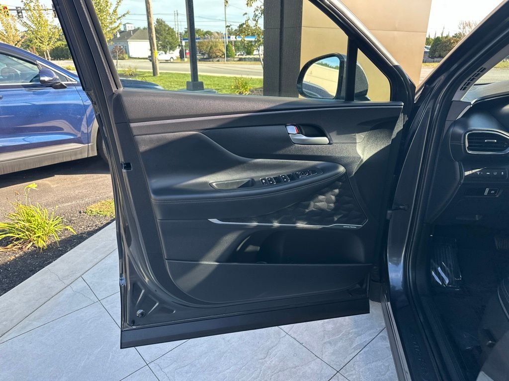 Used 2023 Gray Hyundai SEL image 9