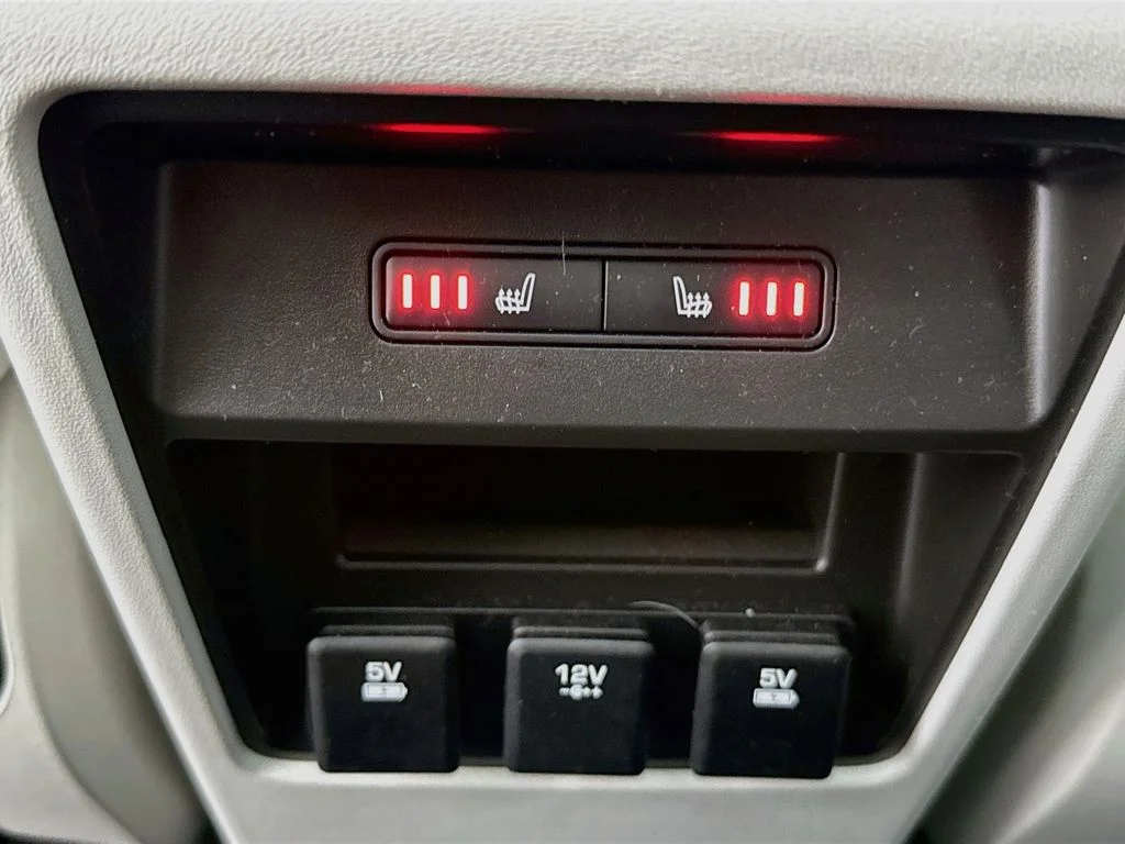 Used 2017 Black Land Rover HSE image 27