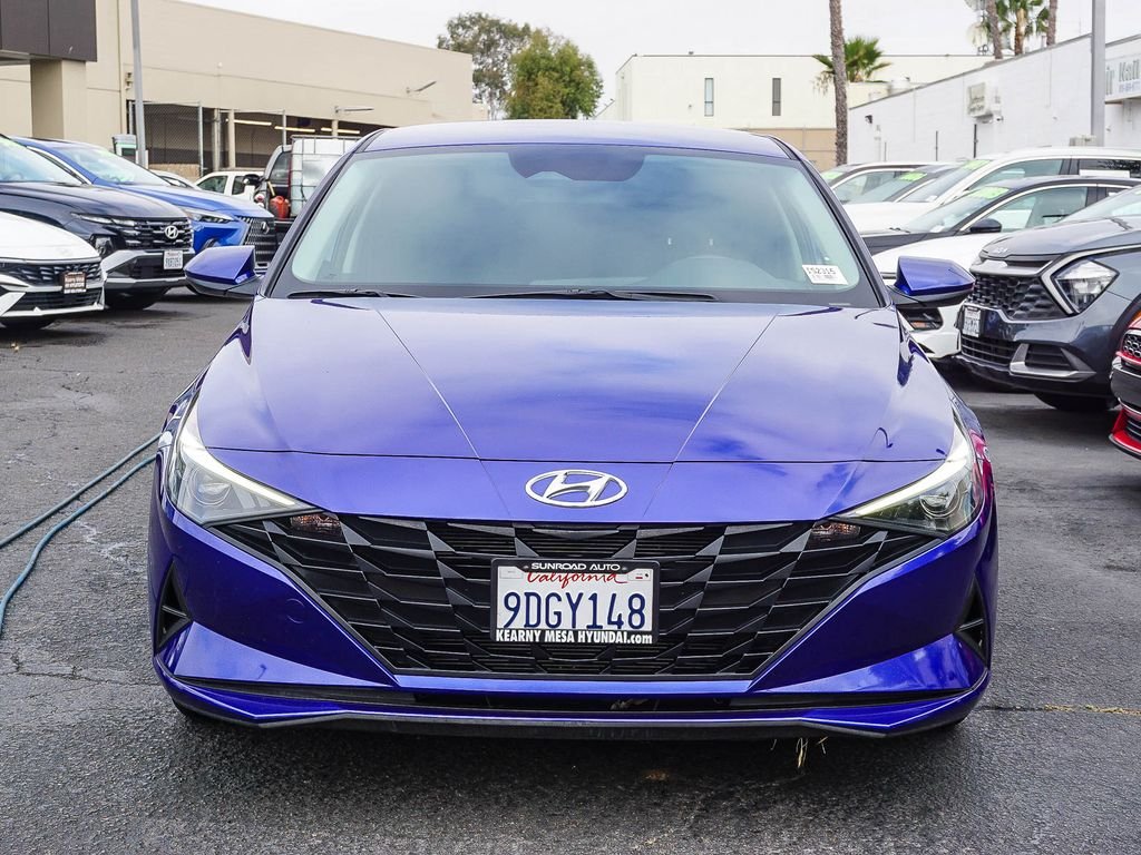 Used 2023 Blue Hyundai SE image 2