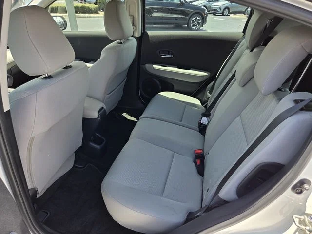 Used 2021  Honda LX image 7