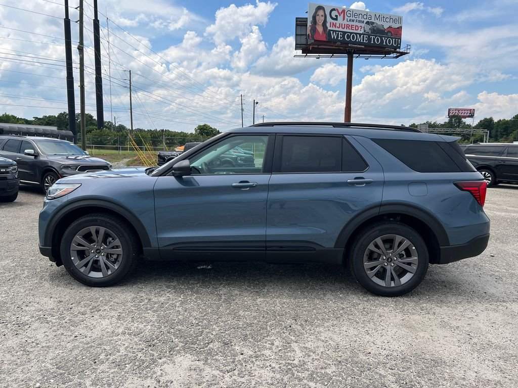 New 2026 Vapor Blue Metallic Ford Active image 4