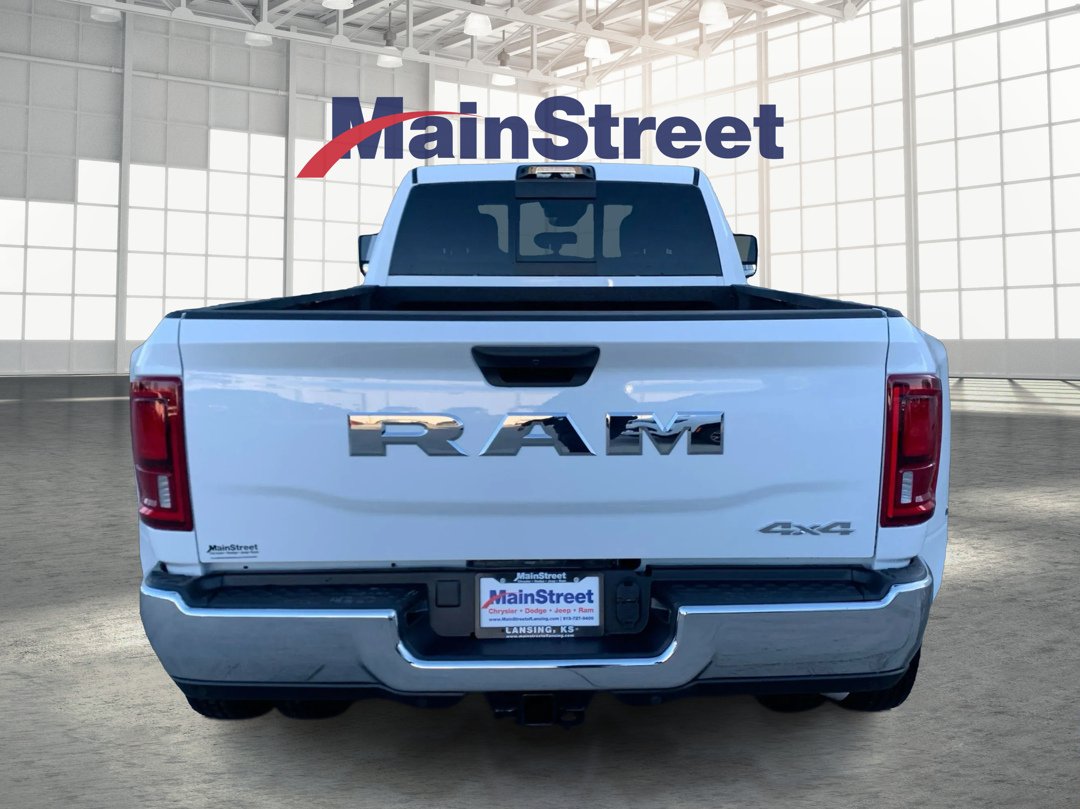 New 2026 Bright White Clear-Coat Exterior Paint RAM Tradesman image 4