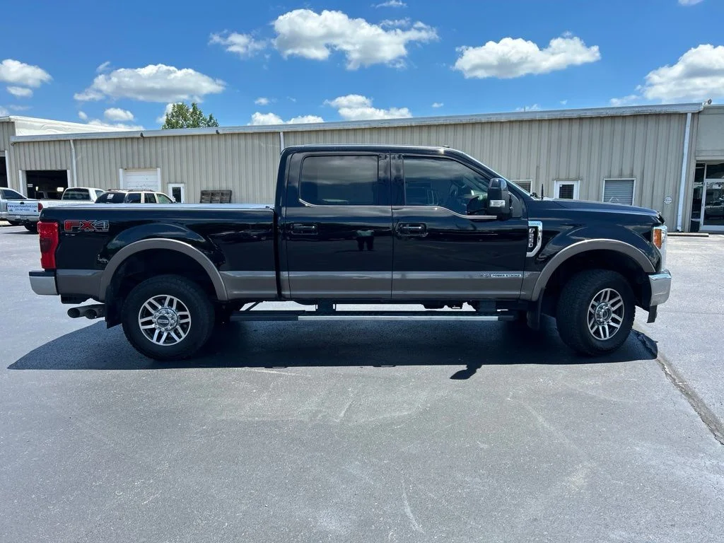 Used 2018 Shadow Black Ford Lariat image 8