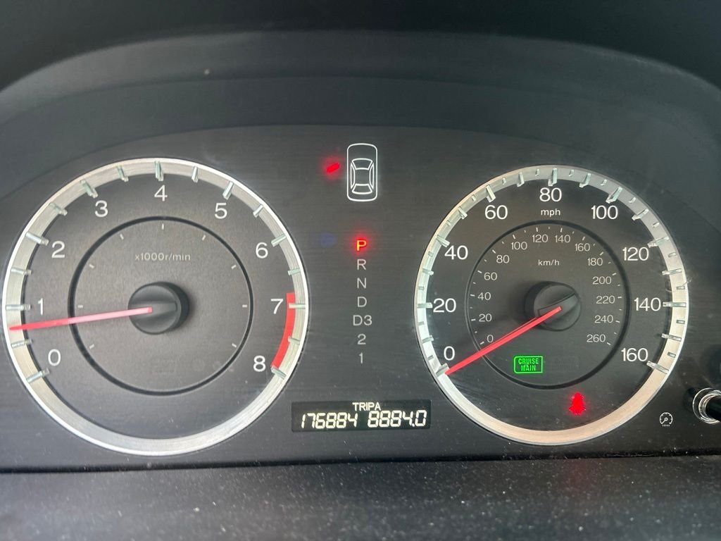 Used 2012 Alabaster Silver Metallic Honda EX-L image 5