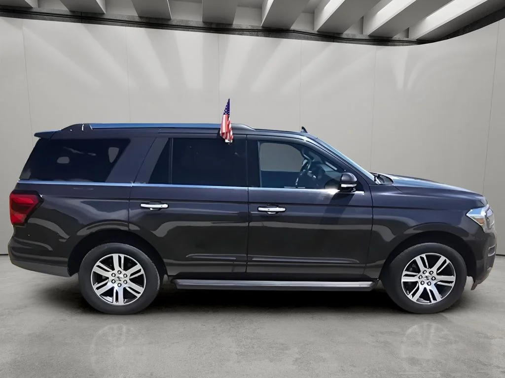 Used 2024 Dark Matter Gray Metallic Ford Limited image 6