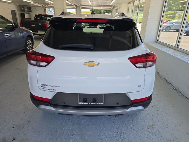 Used 2021 White Chevrolet LT image 4