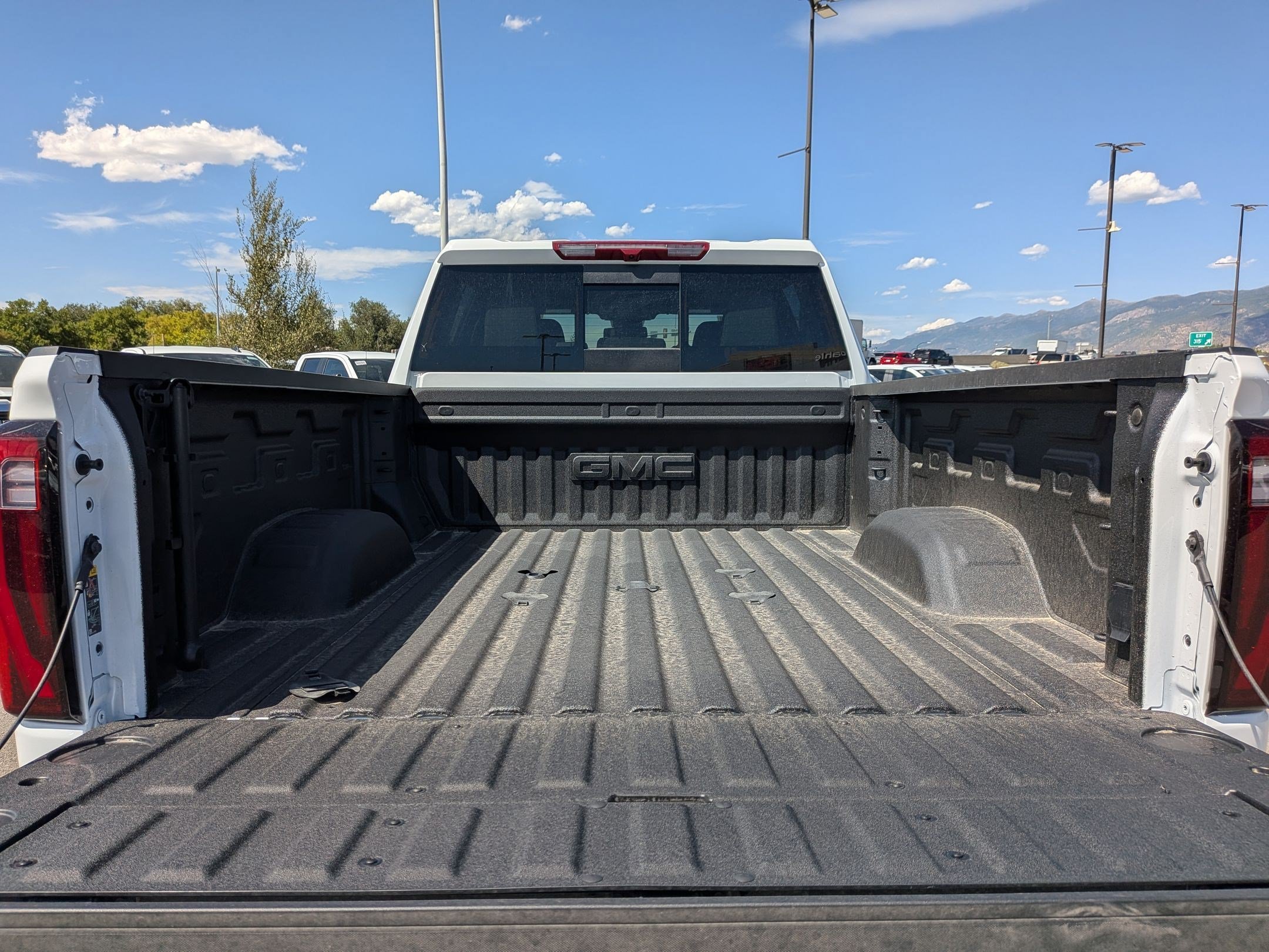 New 2026 Summit White GMC SLT image 18