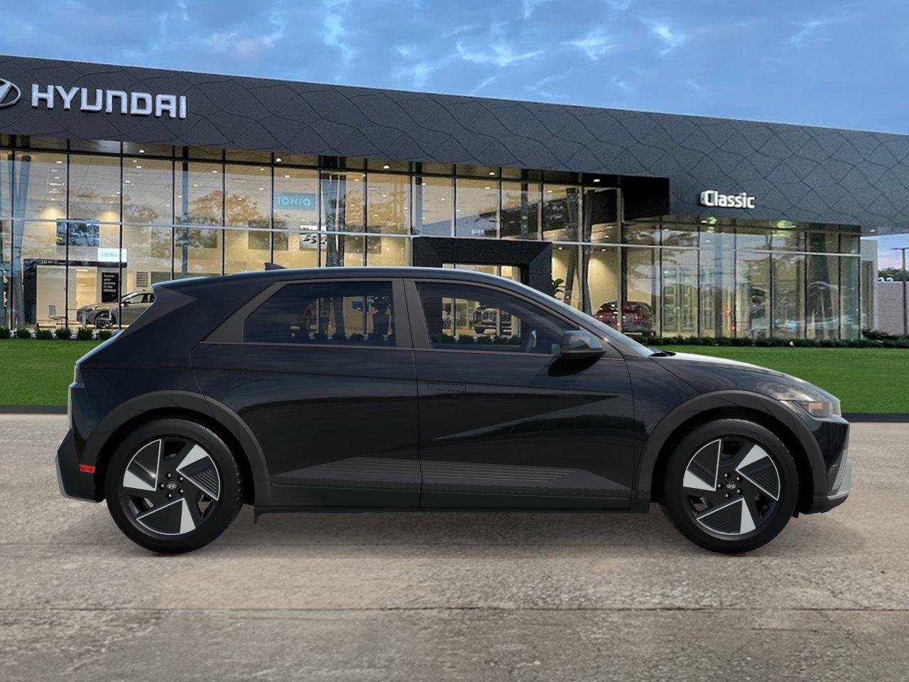 New 2026 Abyss Black Hyundai SEL image 7