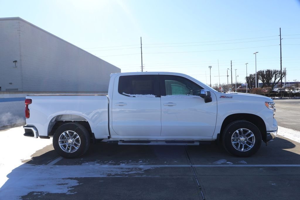 2026 Chevrolet Silverado 1500 LT - Photo 5