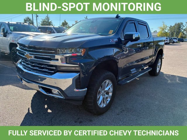 Used 2020 Blue Chevrolet LTZ image 4