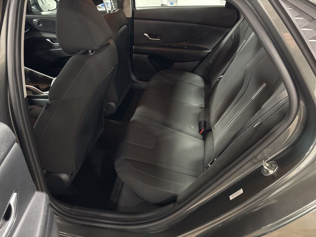 Used 2024 Gray Hyundai SEL image 27