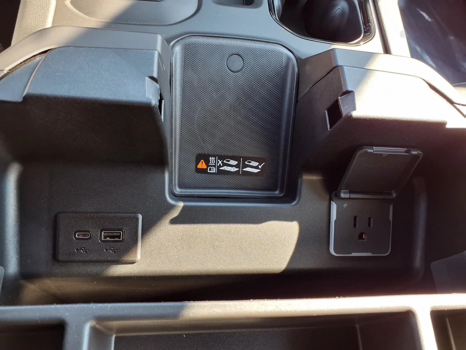 New 2026 Onyx Black GMC AT4 image 7