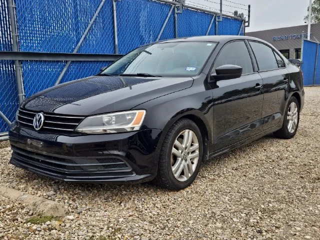 Used 2015 Black Volkswagen 2.0L S image 2