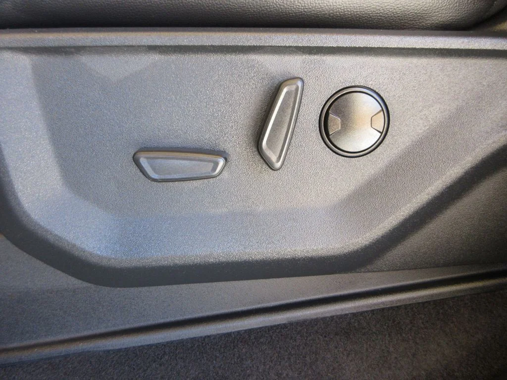 New 2026 Carbonized Gray Metallic Ford Lariat image 13