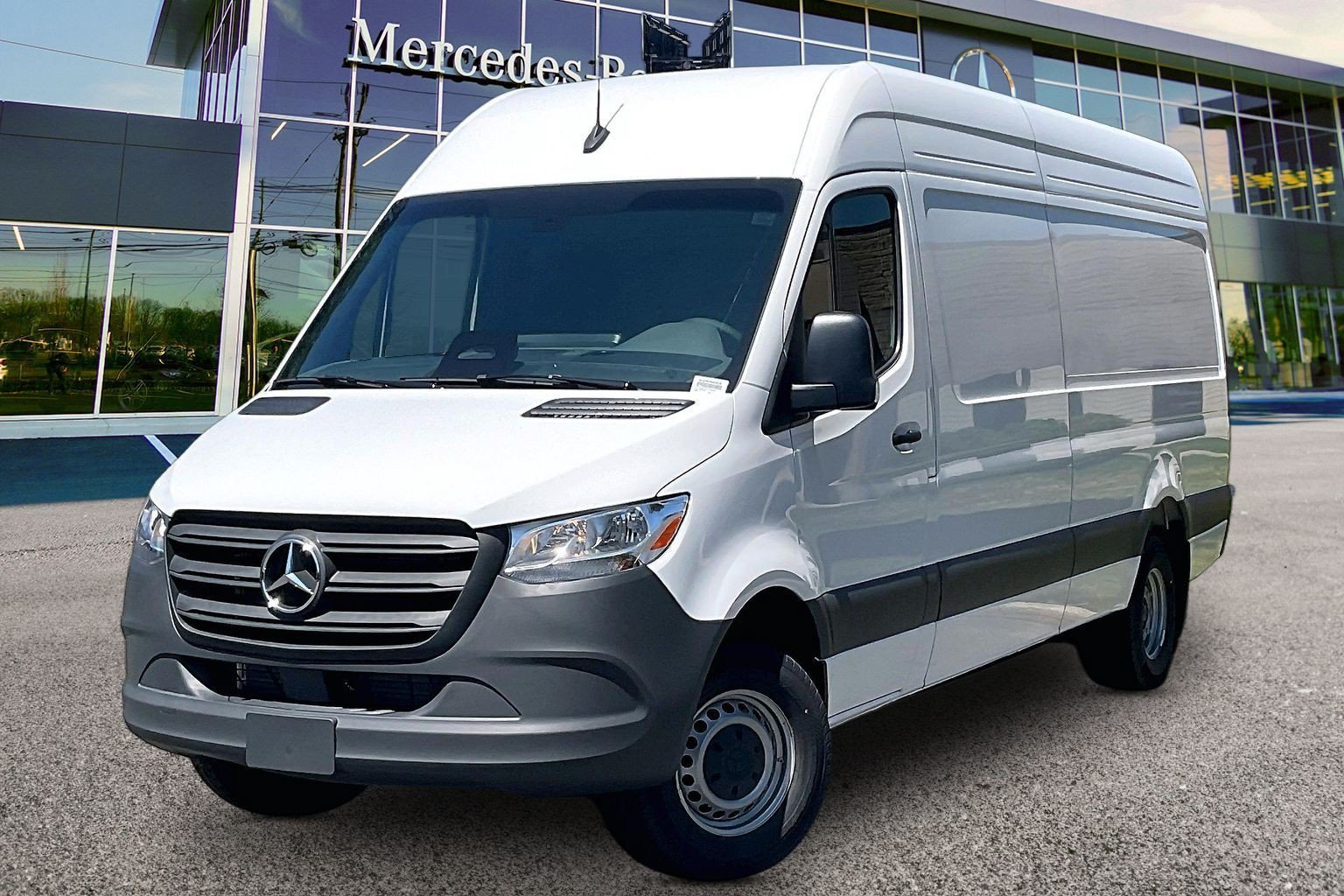New 2026 Arctic White Mercedes-Benz Cargo 170 WB image 15