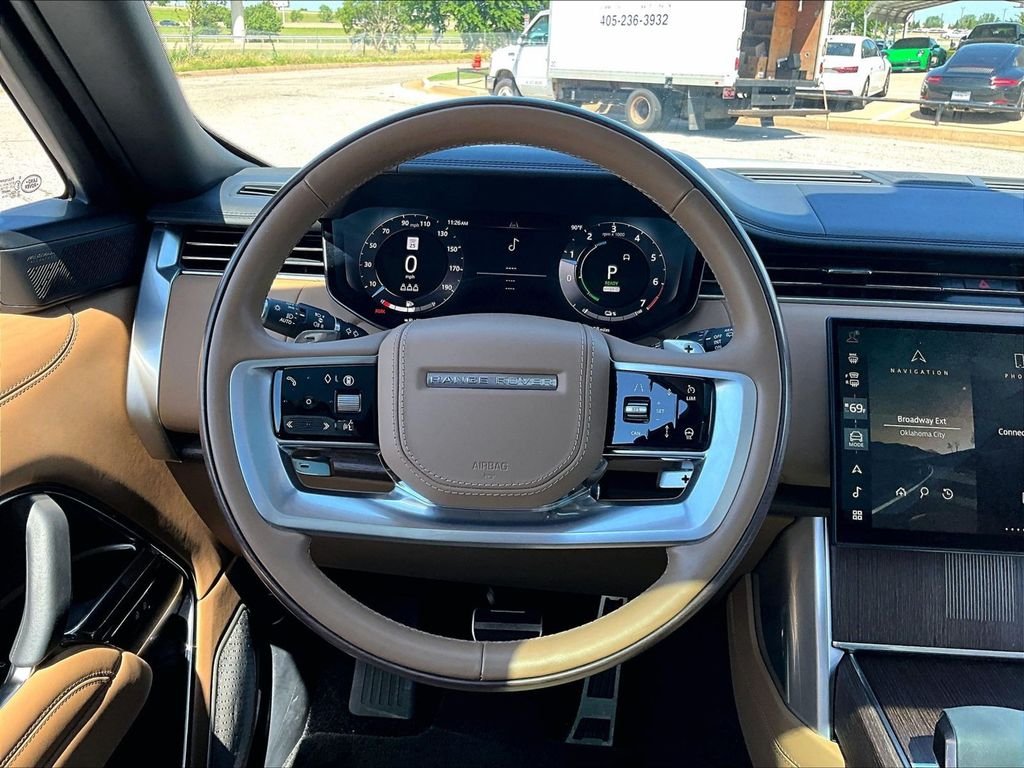 Used 2025 White Land Rover Autobiography image 15