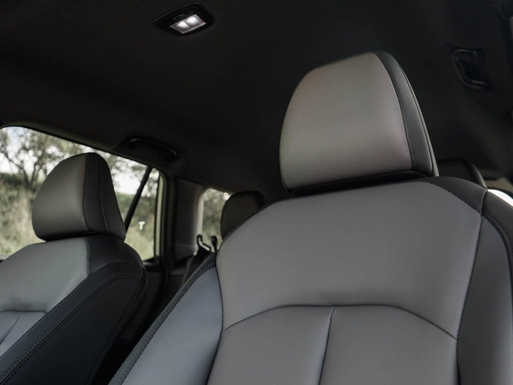 New 2026 CRYSTAL BLACK SILICA Subaru Premium image 20