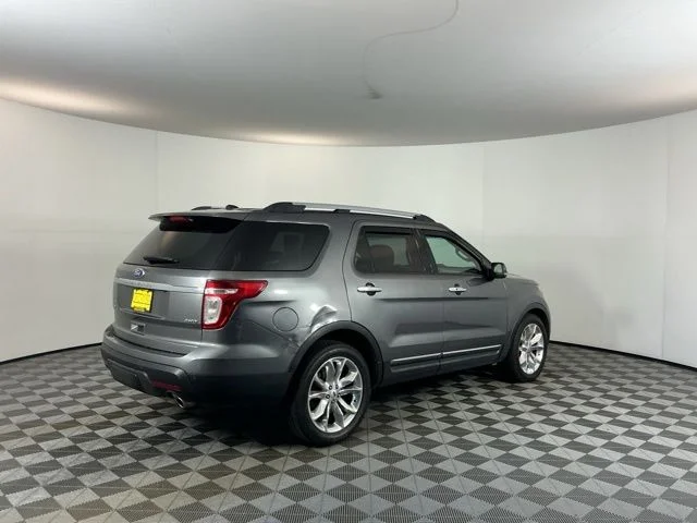 Used 2012 Gray Ford Limited image 5