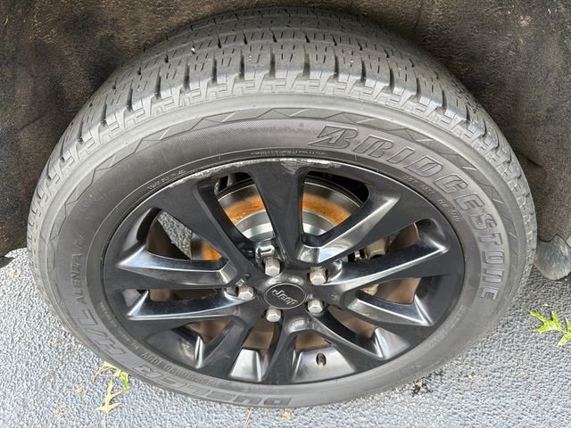 Used 2018 Black Jeep Altitude image 17