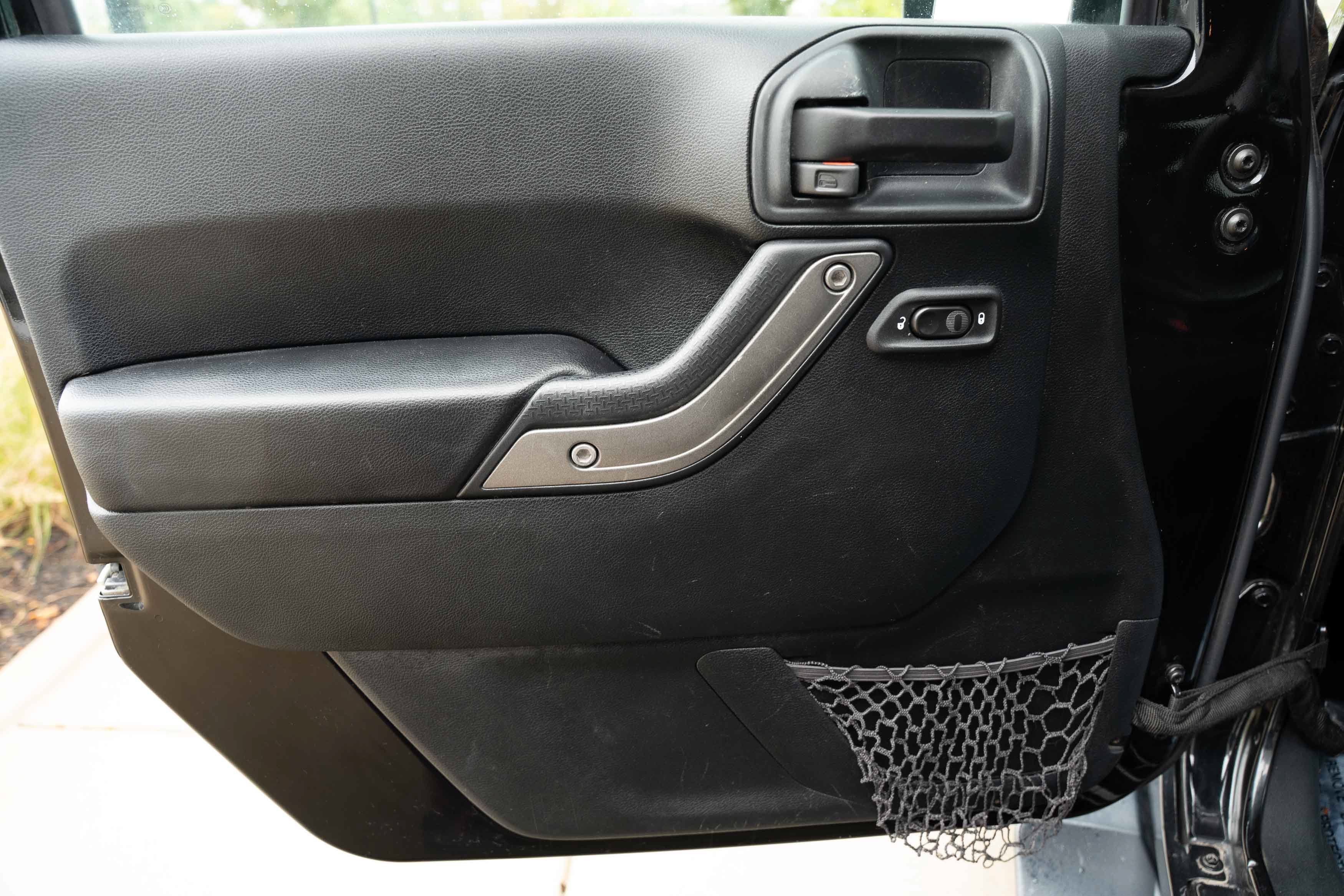 Used 2017 Black Clearcoat Jeep Sport image 16