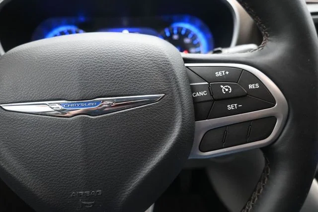 Used 2017 Gray Chrysler Touring L Plus image 28