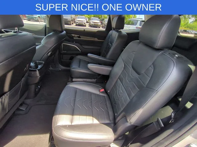 Used 2022 Gray Kia SX image 32