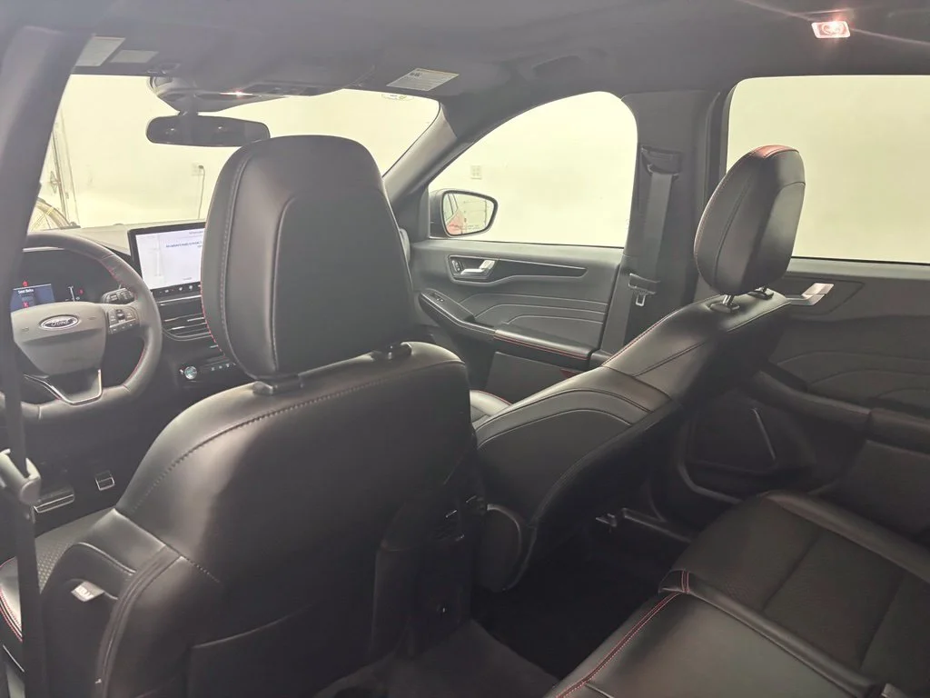 Used 2023 Red Ford ST-Line image 35