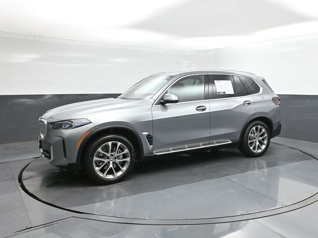 Used 2025 Gray BMW sDrive40i image 30