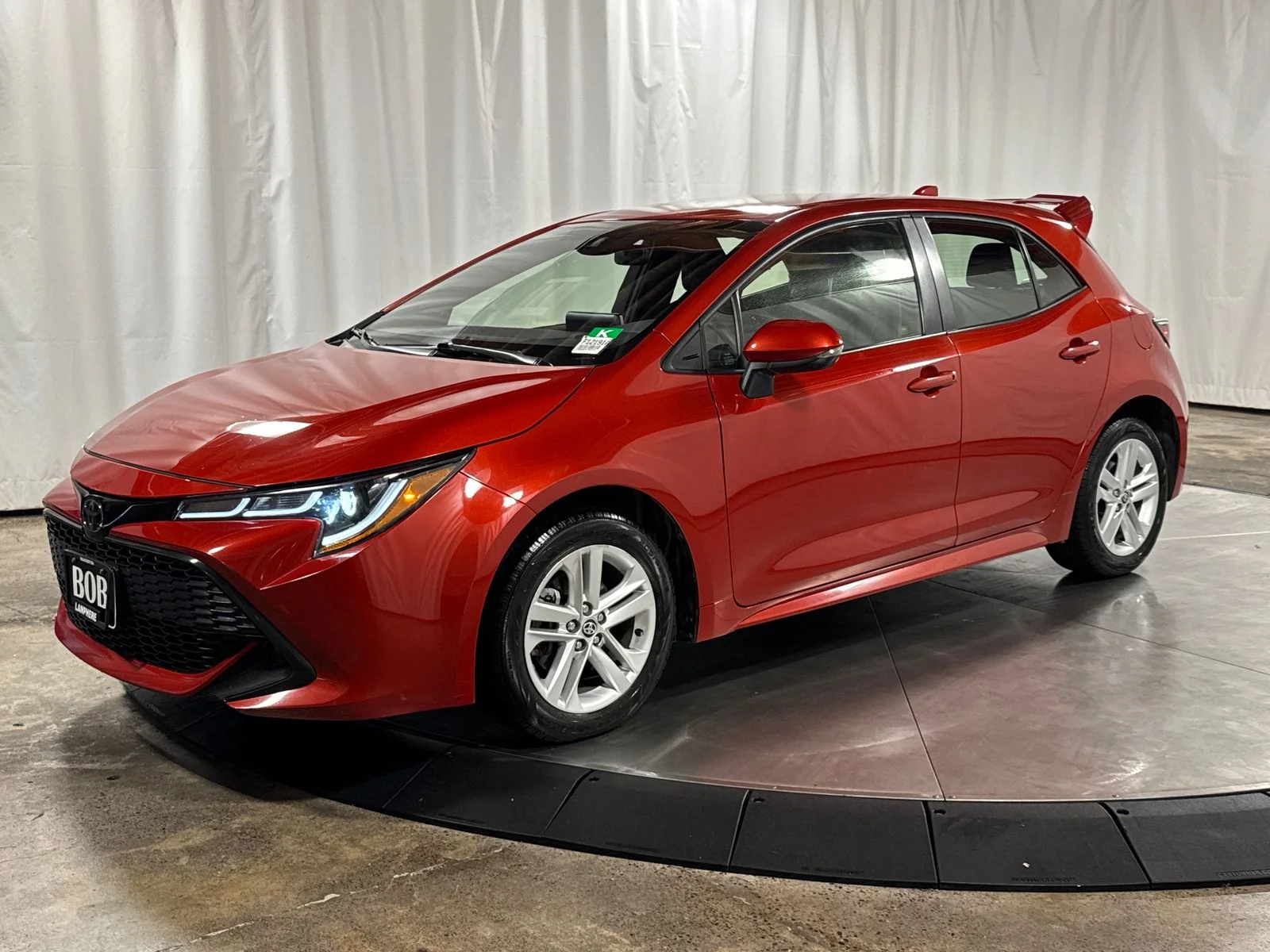 Used 2020 Paprika Metallic Toyota SE image 1