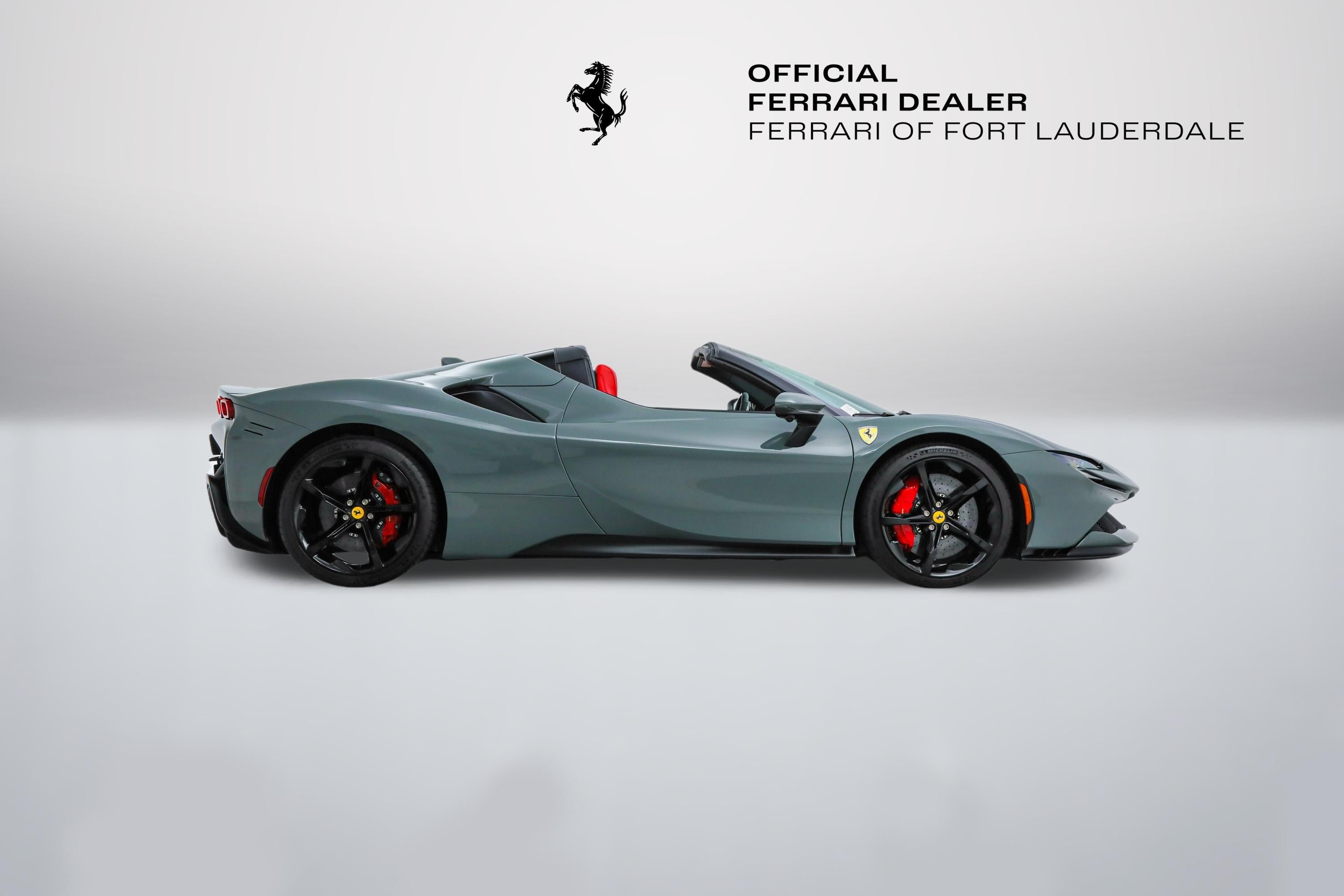 Certified Used 2025 Grigio Medio Ferrari  image 11