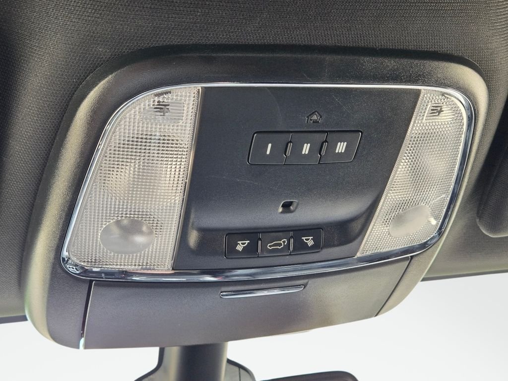 Used 2019 White Jeep Limited image 30