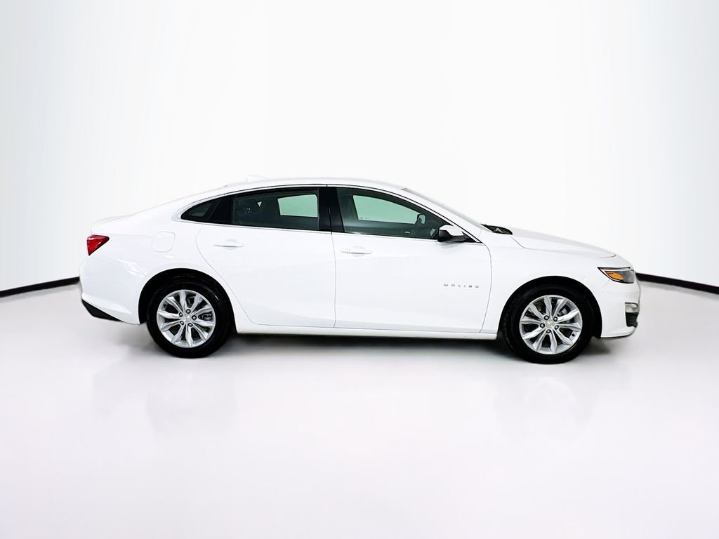 Used 2024 Summit White Chevrolet LT image 8