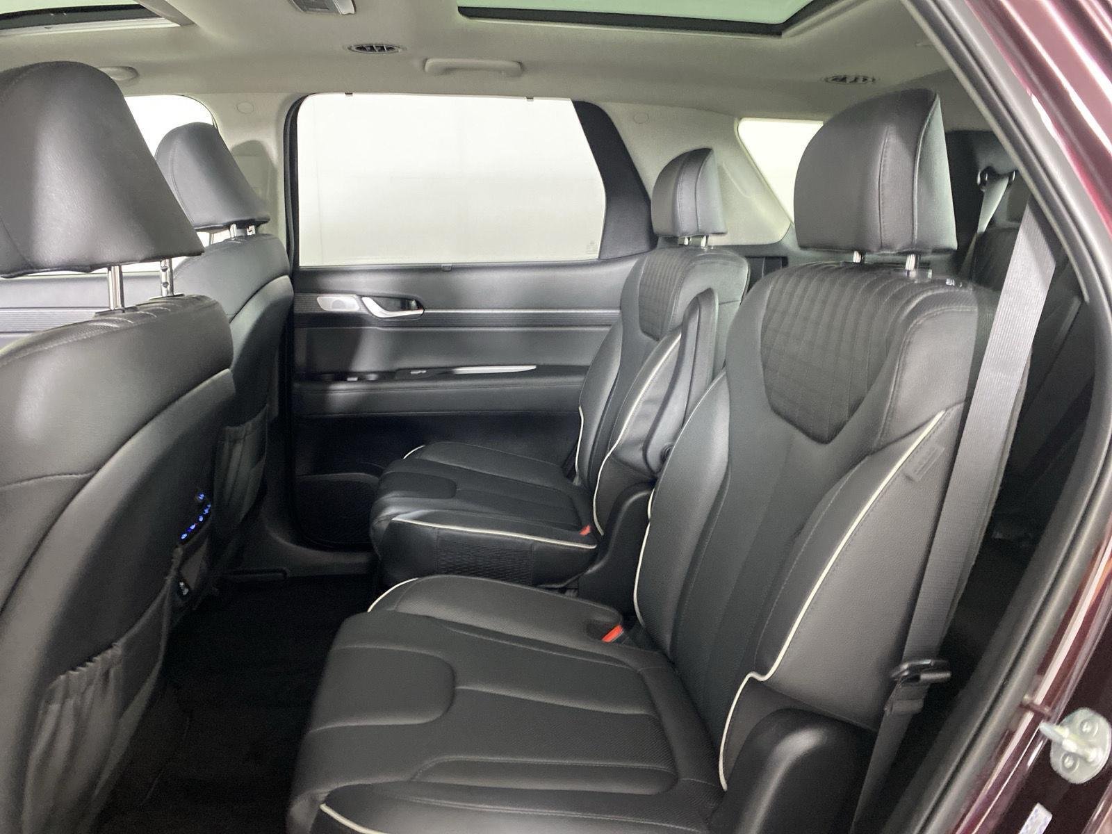Used 2023 Sierra Burgundy Hyundai Limited image 28