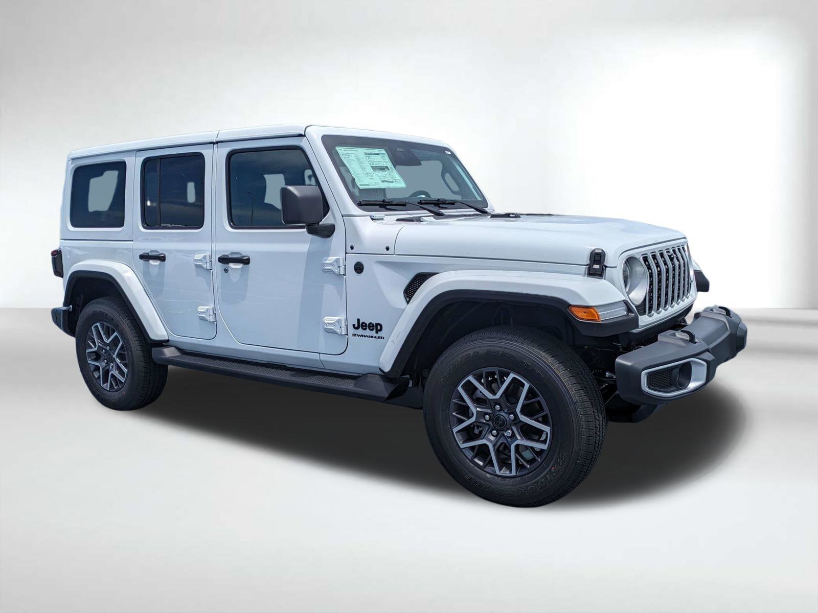 New 2026 Bright White Clear-Coat Exterior Paint Jeep Sahara image 2
