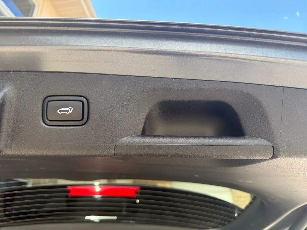 Used 2025 Gray Hyundai SEL image 24