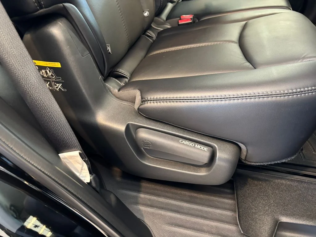 Used 2019 Black Nissan SL image 32
